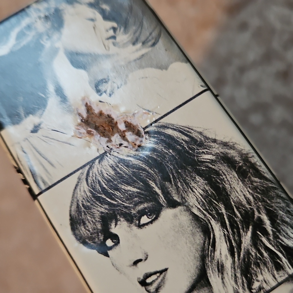 Taylor Swift The Eras Tour VIP box - Picture 5 of 16